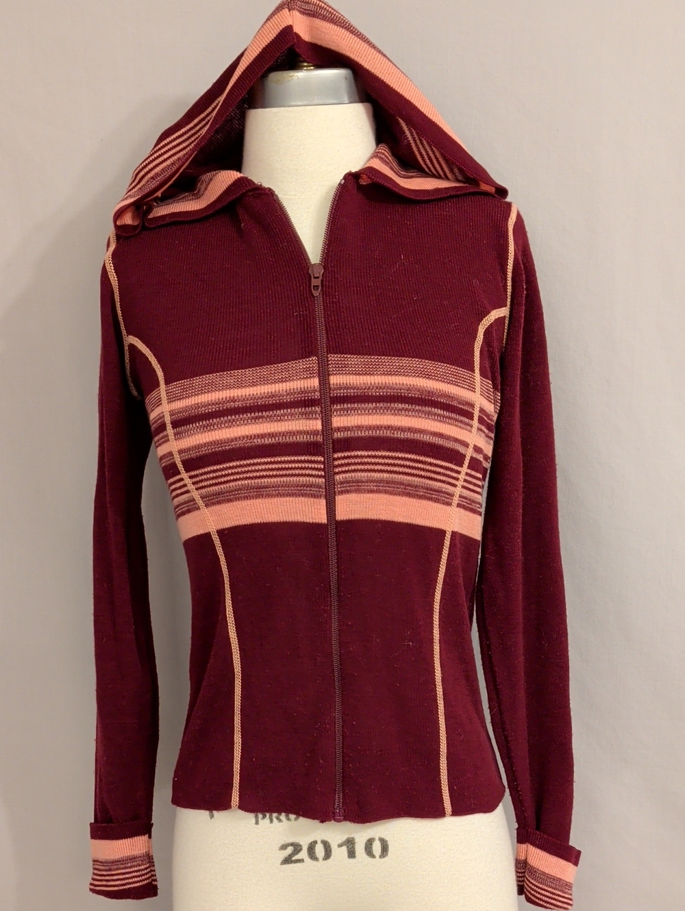 Vintage 70s Zip Up Hooded Cardigan Sweeter in Burgundy & Peach by Garland XS/Sm